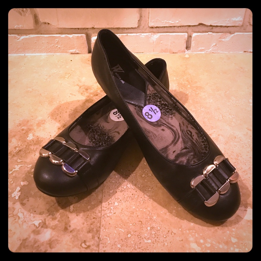 White Mountain Black Flats with Metal Emblems