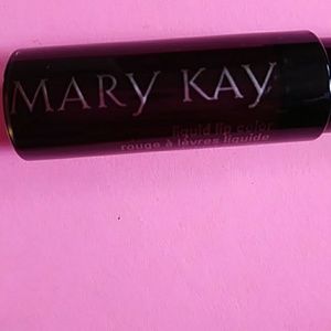Mary kay liquid lip color -VK01 Royal plum