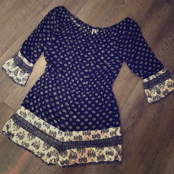 Mudd Other - Black & white paisley hippie boho romper M