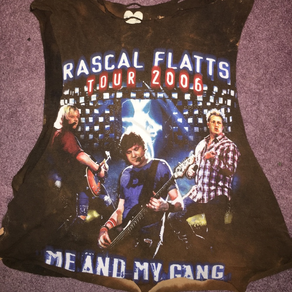 Rascal Flats cut out tank top