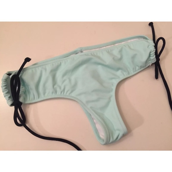 Cheeky Side Tie Bikini Bottoms Side Tie Ruched - Picture 4 of 7