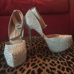 Party Shoe size 9 medium