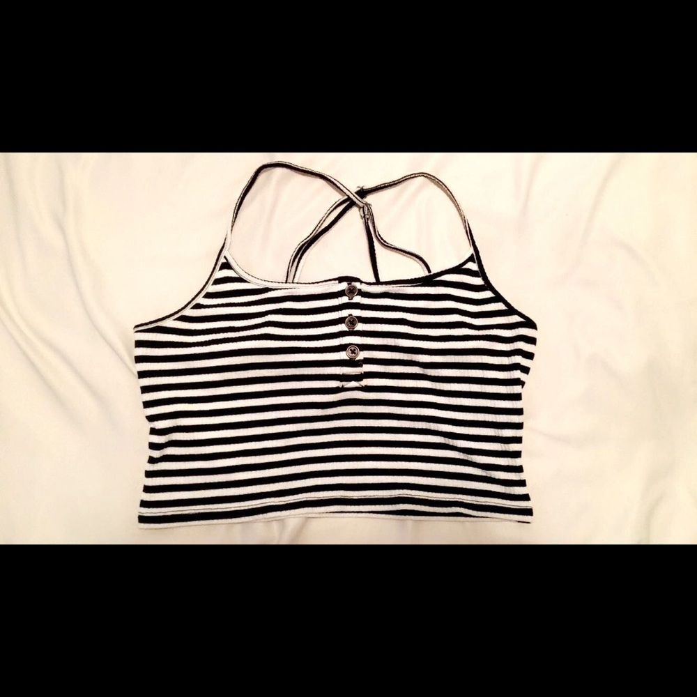 Black and white crop top