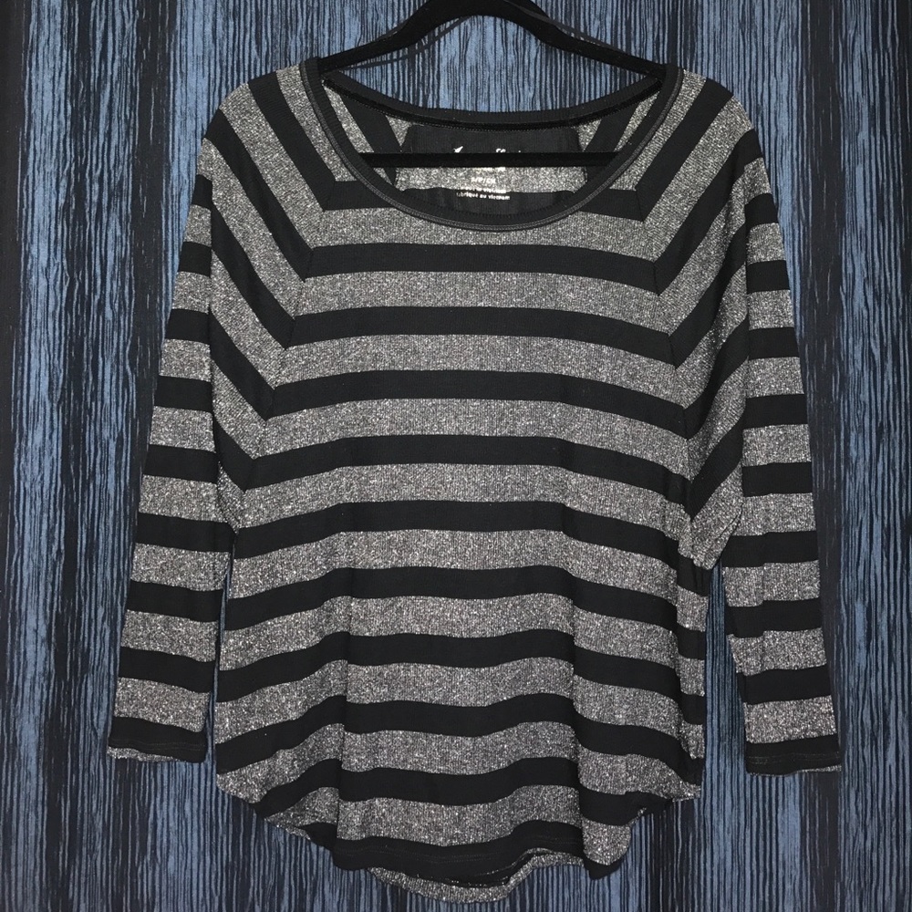 American Eagle Outfitters sweater