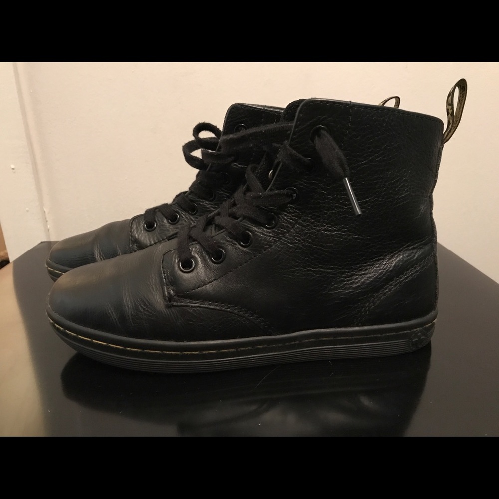 100% Dr. Martens All Leather Boot. GUC