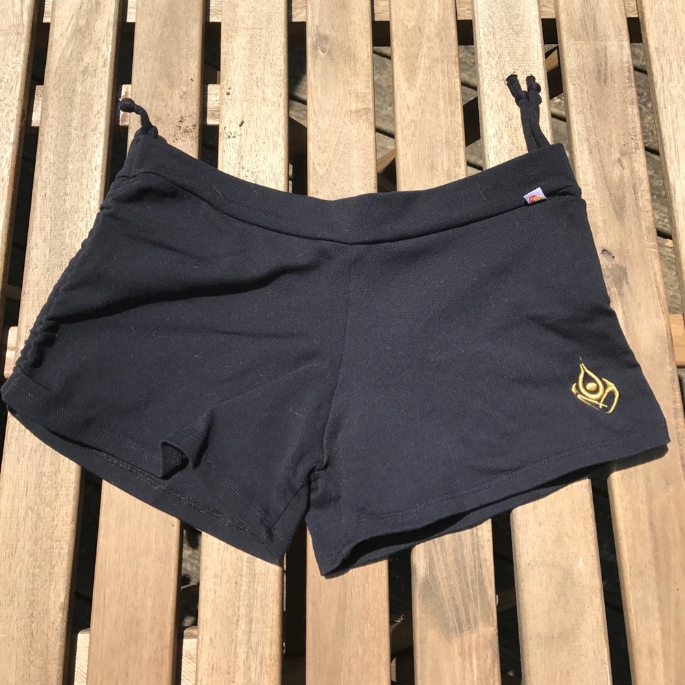 Shakti hot yoga shorts