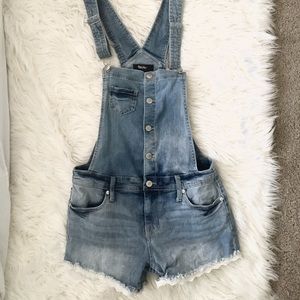 🌱Mossimo Lace Trim Denim Shortie Overalls🌱