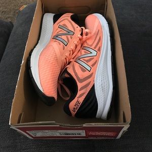 New balance vazee pronto size 10