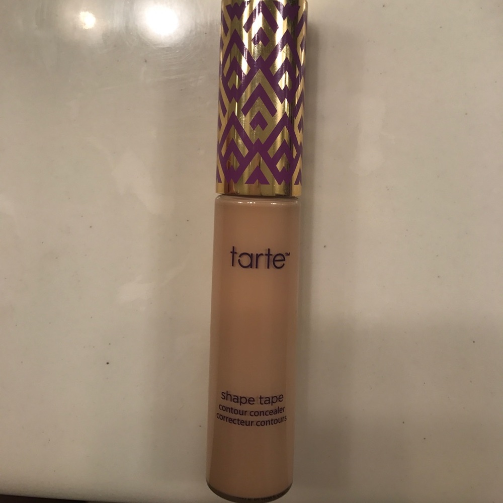 Tarte shape tape concealer in light neutral