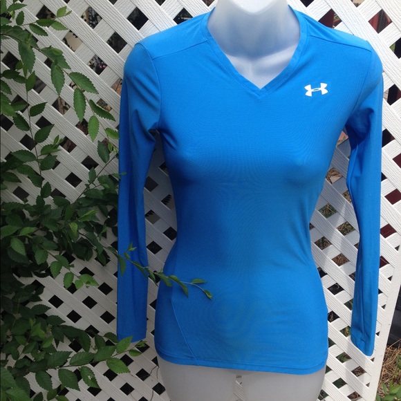 Under Armour heat gear workout top size small - Picture 1 of 3