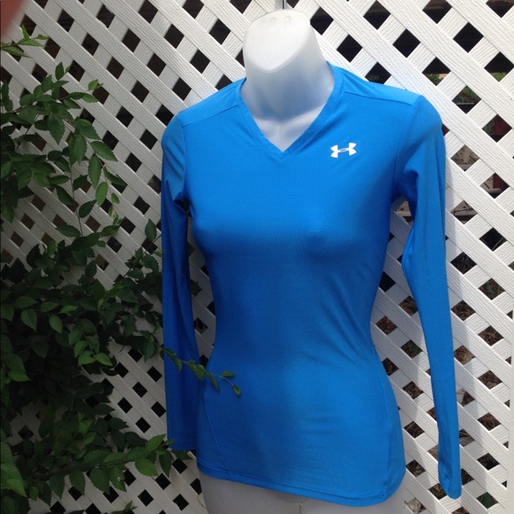 Under Armour heat gear workout top size small - Picture 2 of 3
