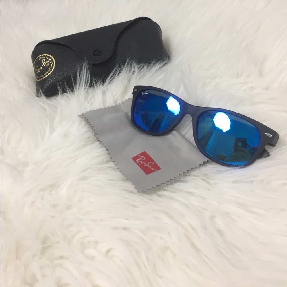 Ray-ban wayfarer blue lens sunglasses