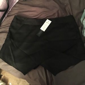Envelope skort