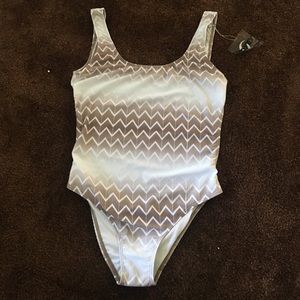 Kovey Swimzie In Currents