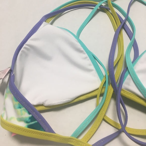 NWT Victoria's Secret bikini top lightly lined - Picture 4 of 8