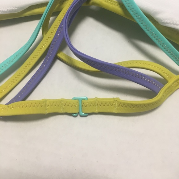 NWT Victoria's Secret bikini top lightly lined - Picture 5 of 8