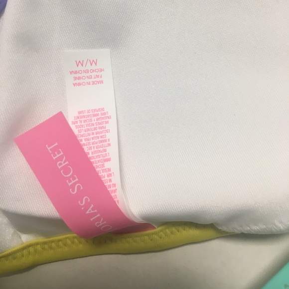 NWT Victoria's Secret bikini top lightly lined - Picture 7 of 8