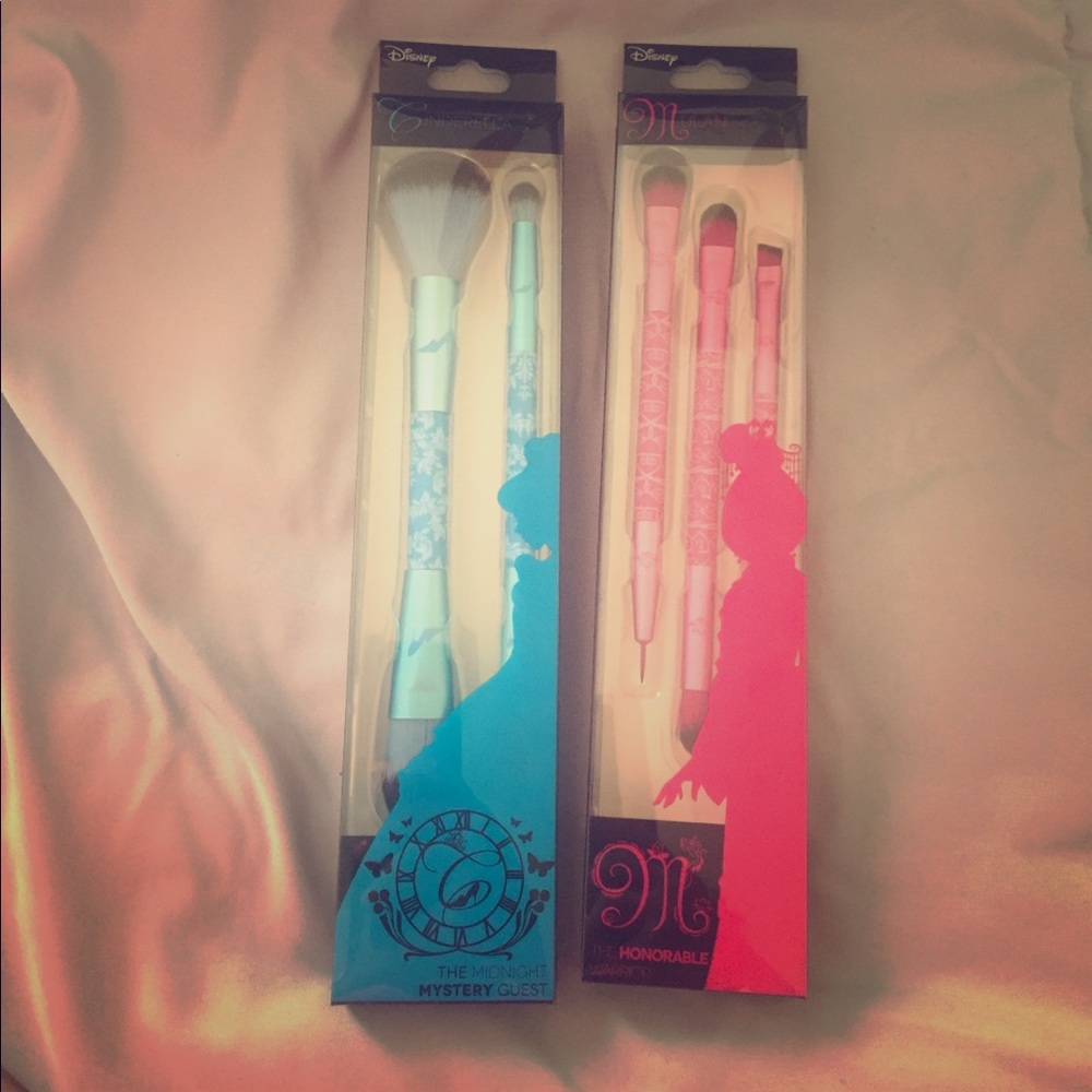 New Disney's Cinderella & Mulan Makeup Brush Set