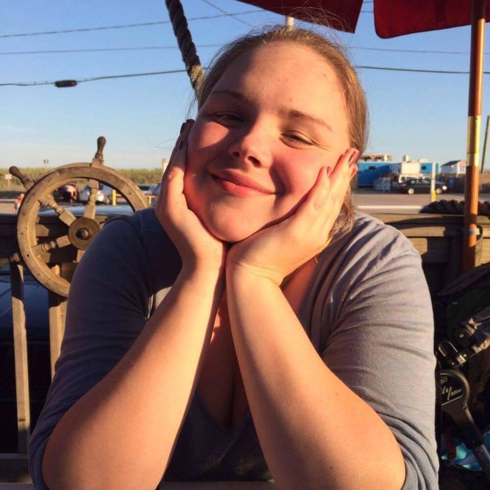 Meet your Posher, Ashley