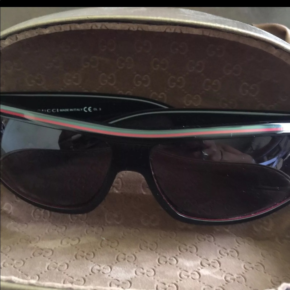 Men Gucci sunglasses