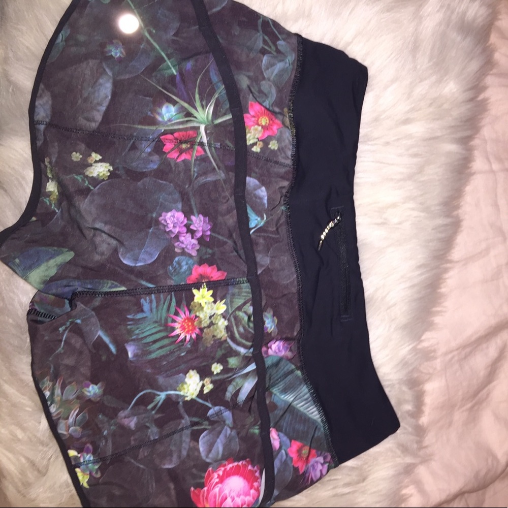 Lululemon Floral Speed Short
