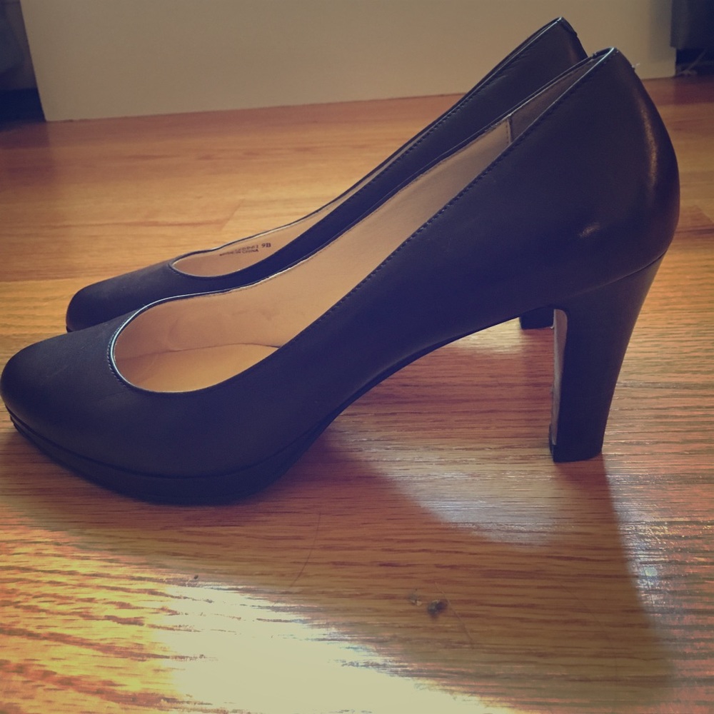 Cole Haan Nike Air Margot Brown Pumps