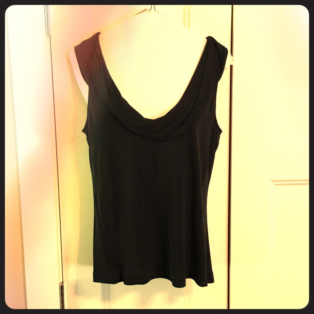 PerSe large sleeveless navy top