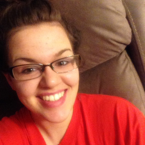 Meet your Posher, Kelsey - Picture 1 of 1