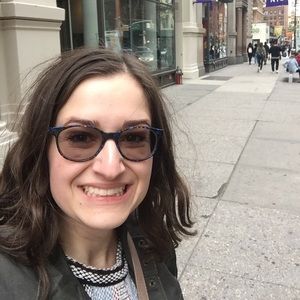 Meet your Posher, Danielle