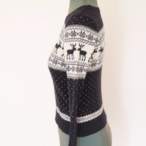 Abercombie knitted winter sweater