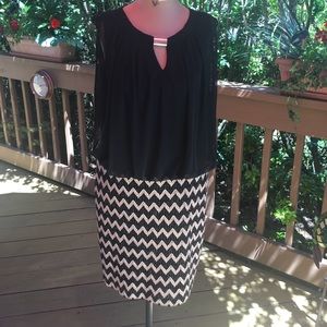 Gorgeous gold/black dress! NWOT ..