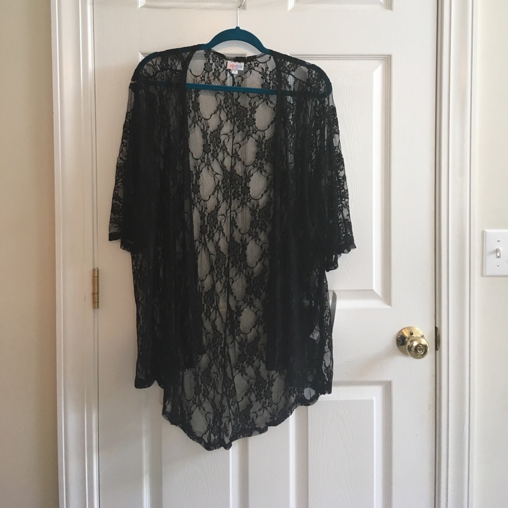 LuLaRoe Black Lace Lindsay size S