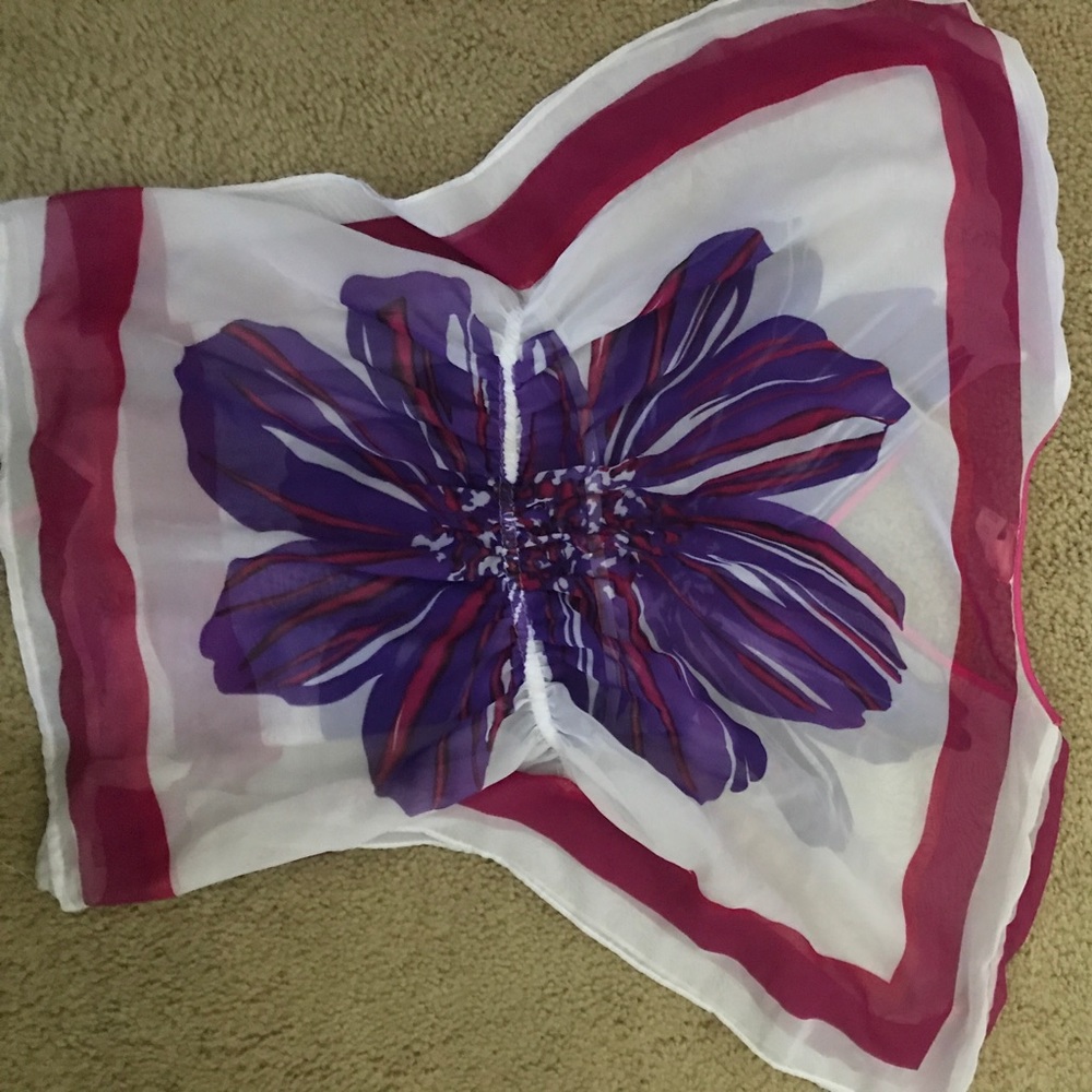 Butterfly Drawstring Blouse - Picture 3 of 3