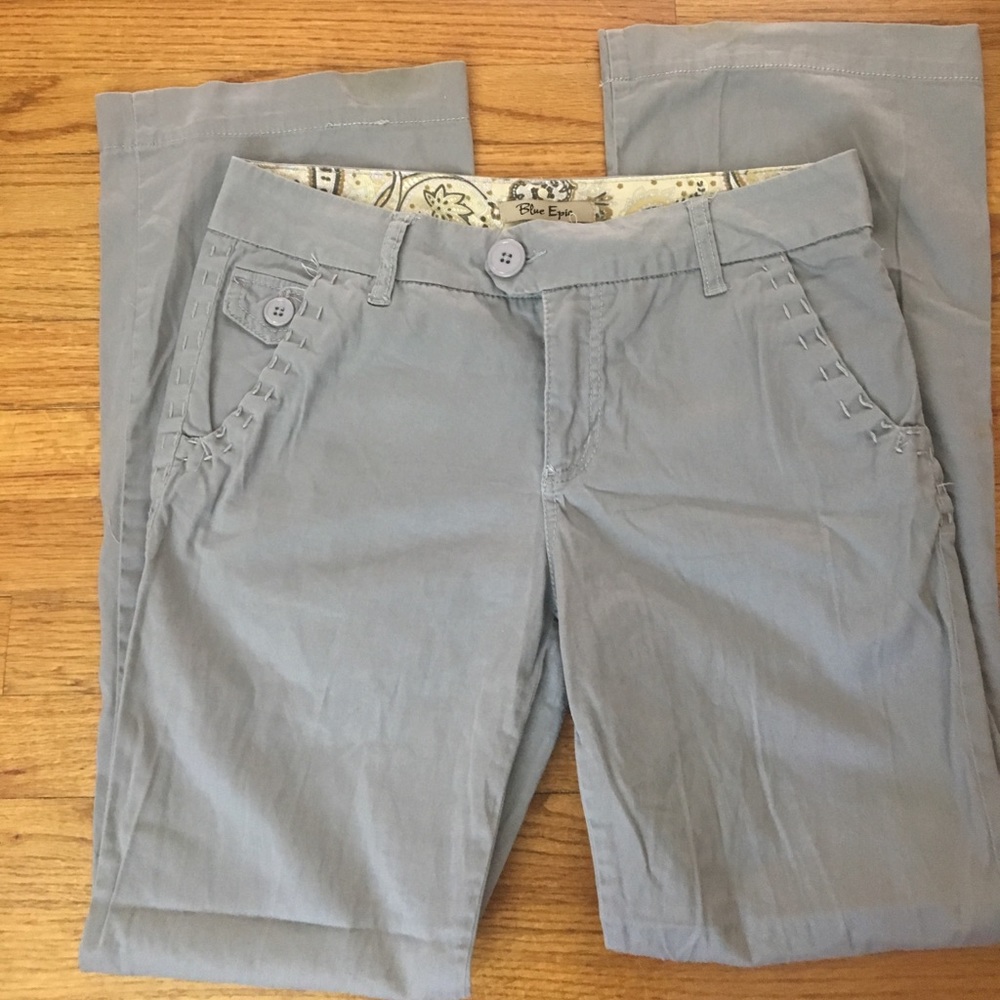 Gray pants with cute stitching detail
