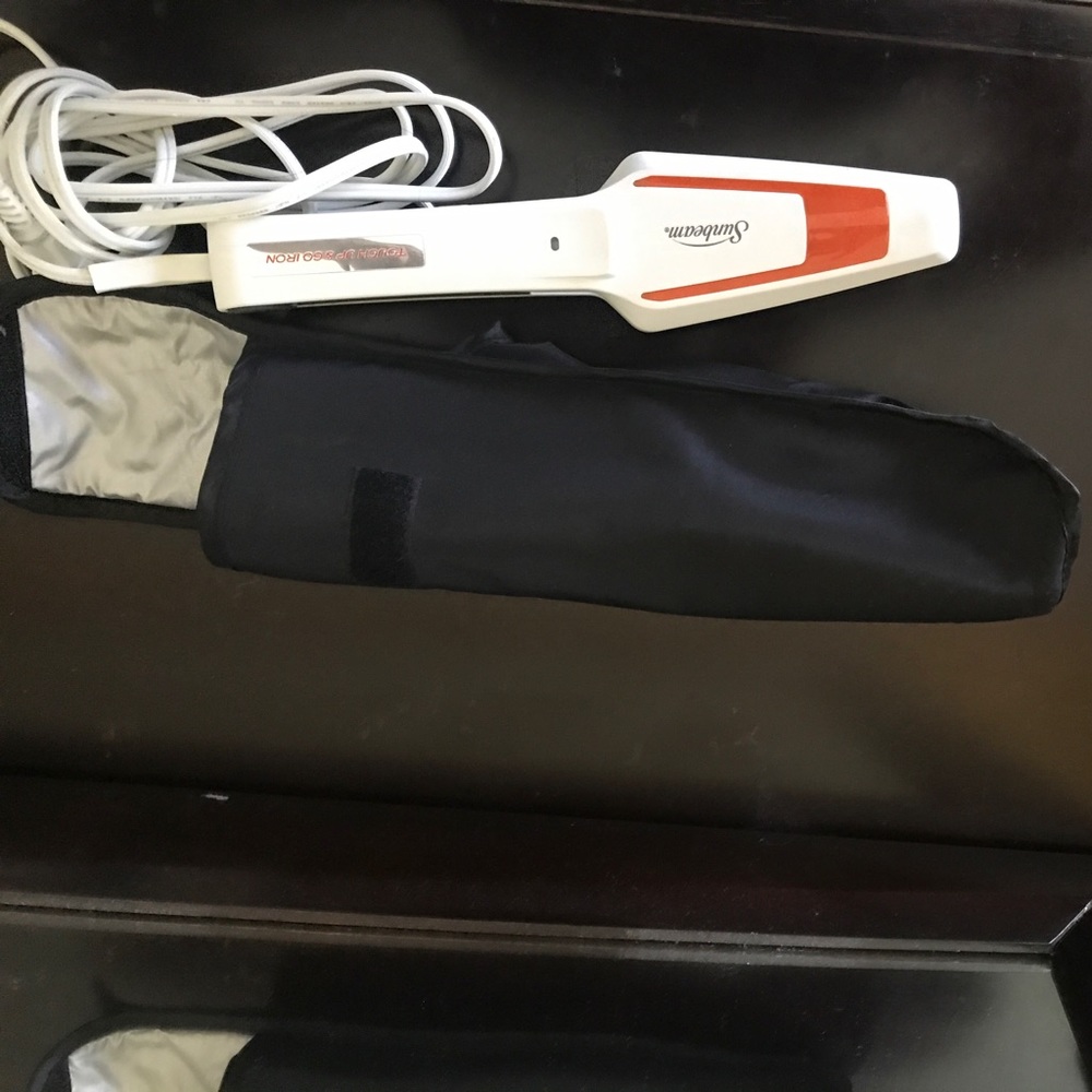 Sunbeam Touch and Go Flat iron w/ Case