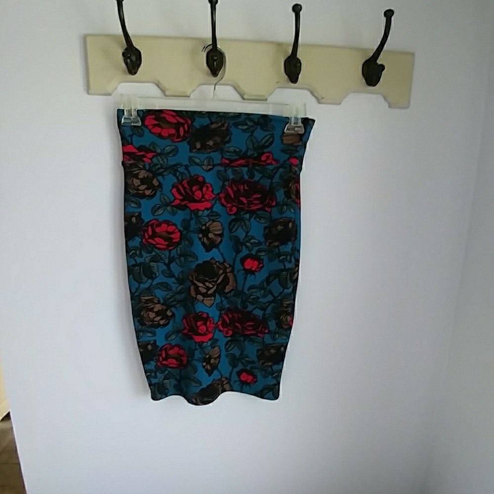 Lularoe Cassie skirt