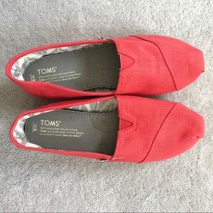 Women's 8 Toms