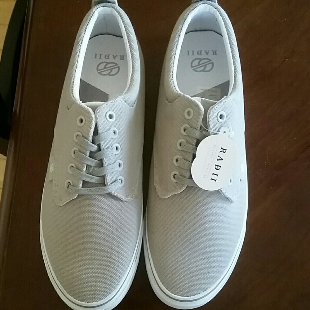 Men's canvas grey sneakers size 9