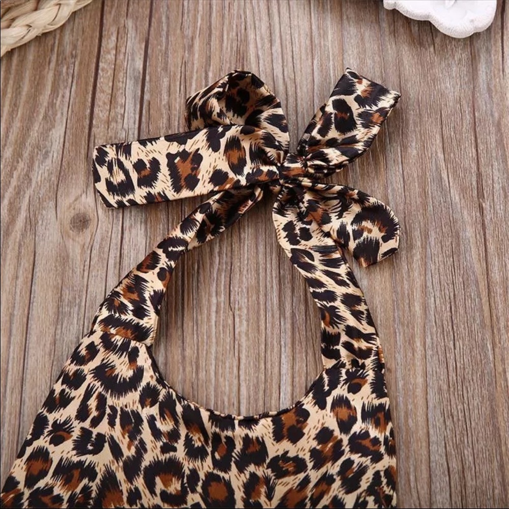 🖤Adorable Romper🖤 - Picture 4 of 5