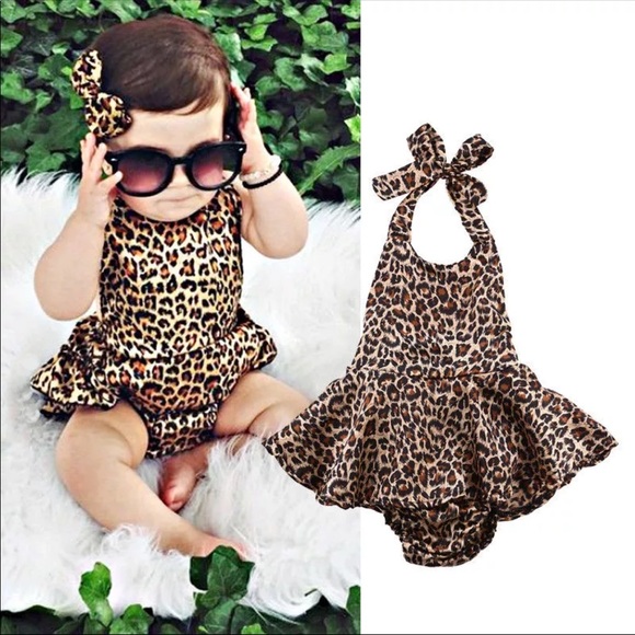 Other - 🖤Adorable Romper🖤