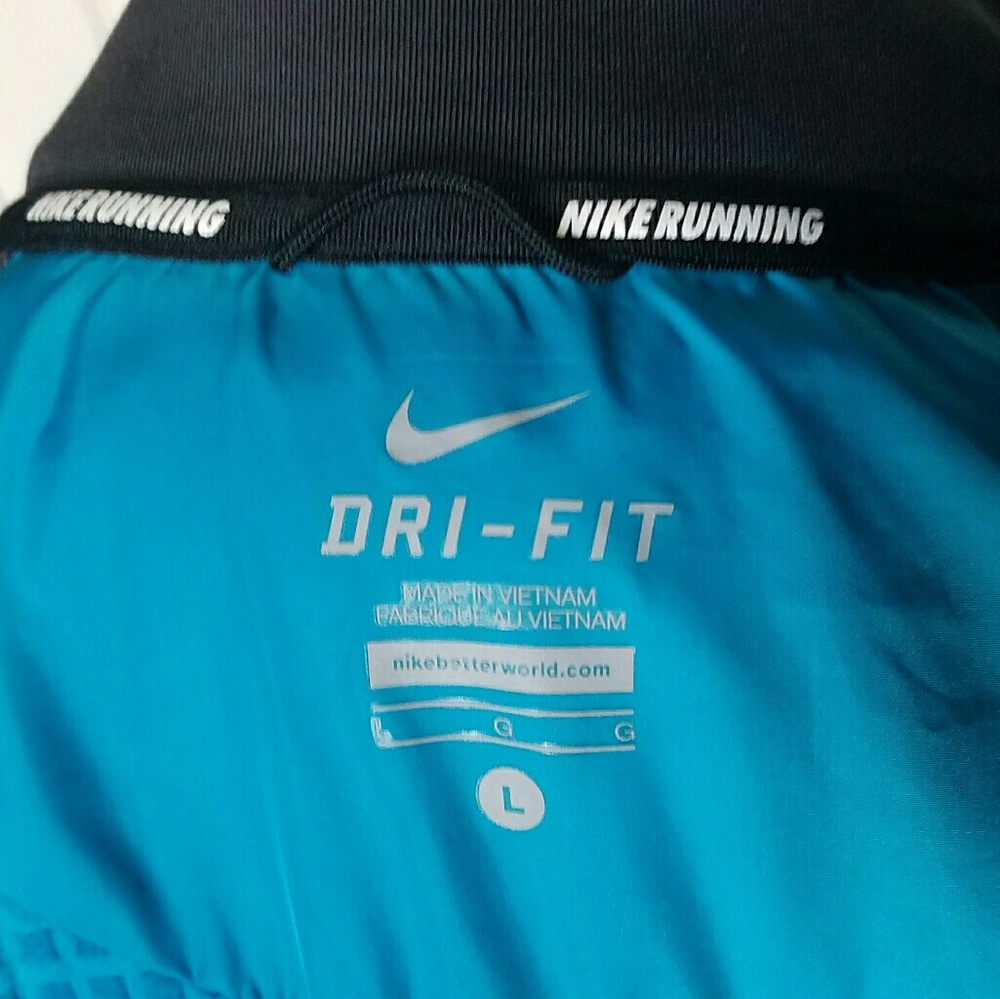 Nike Jacket (LikeNew) - Picture 7 of 7