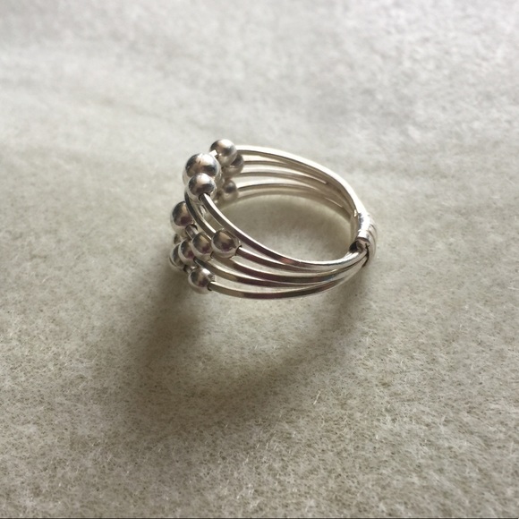 💍 Genuine Sterling Silver Coiled Ring 💎 - Picture 4 of 7