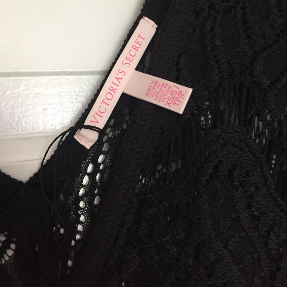 SOLD NWOT Victoria's Secret Lace & Fringe cover up - Picture 4 of 4