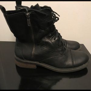 💯Lucky Brand All Leather Combat Boots. GUC