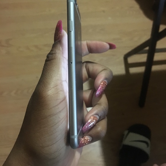 iPhone 6 silver - Picture 4 of 7