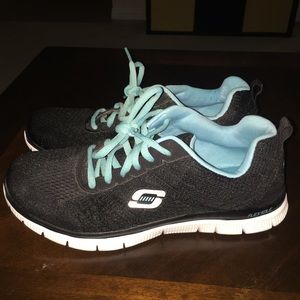 Womens Skechers Flex Appeal Sneakers- Worn once!