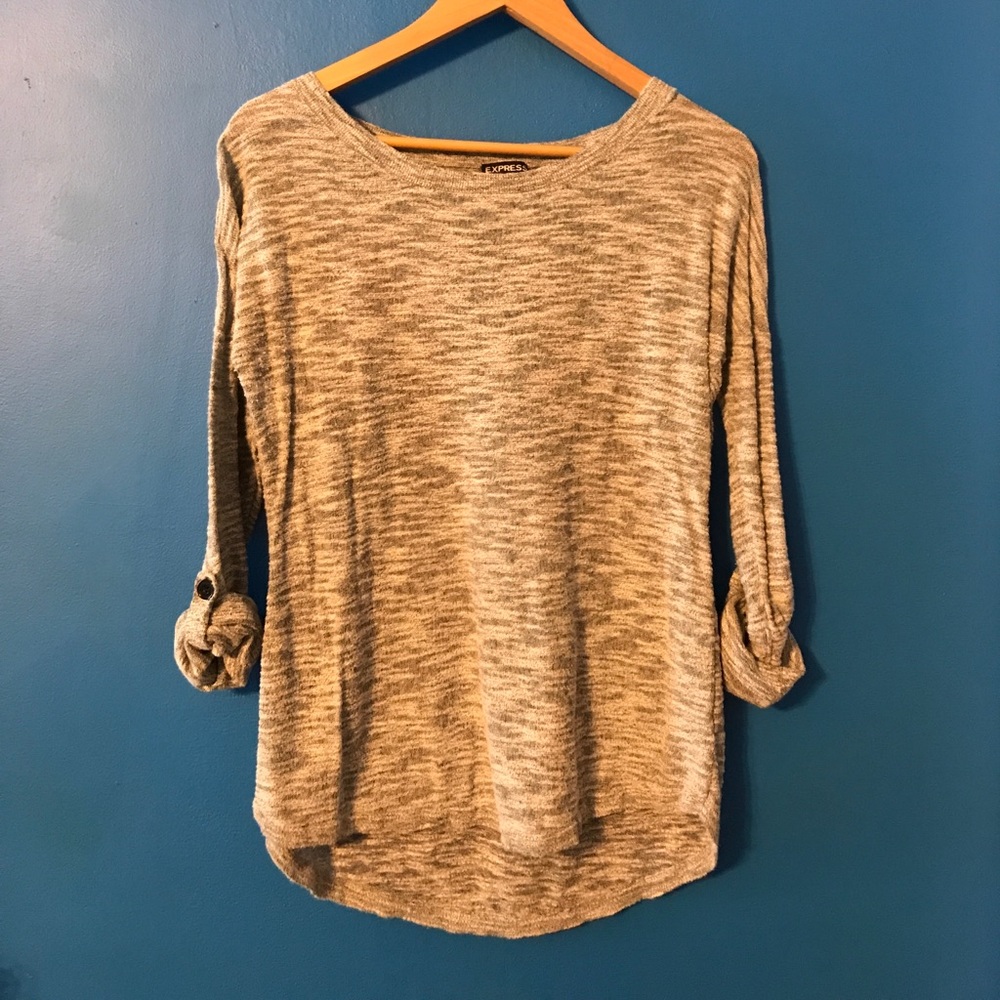 Light 3/4sleeve length sweater