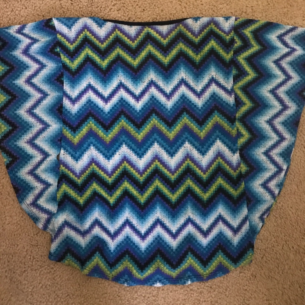 Shirt - Picture 2 of 4