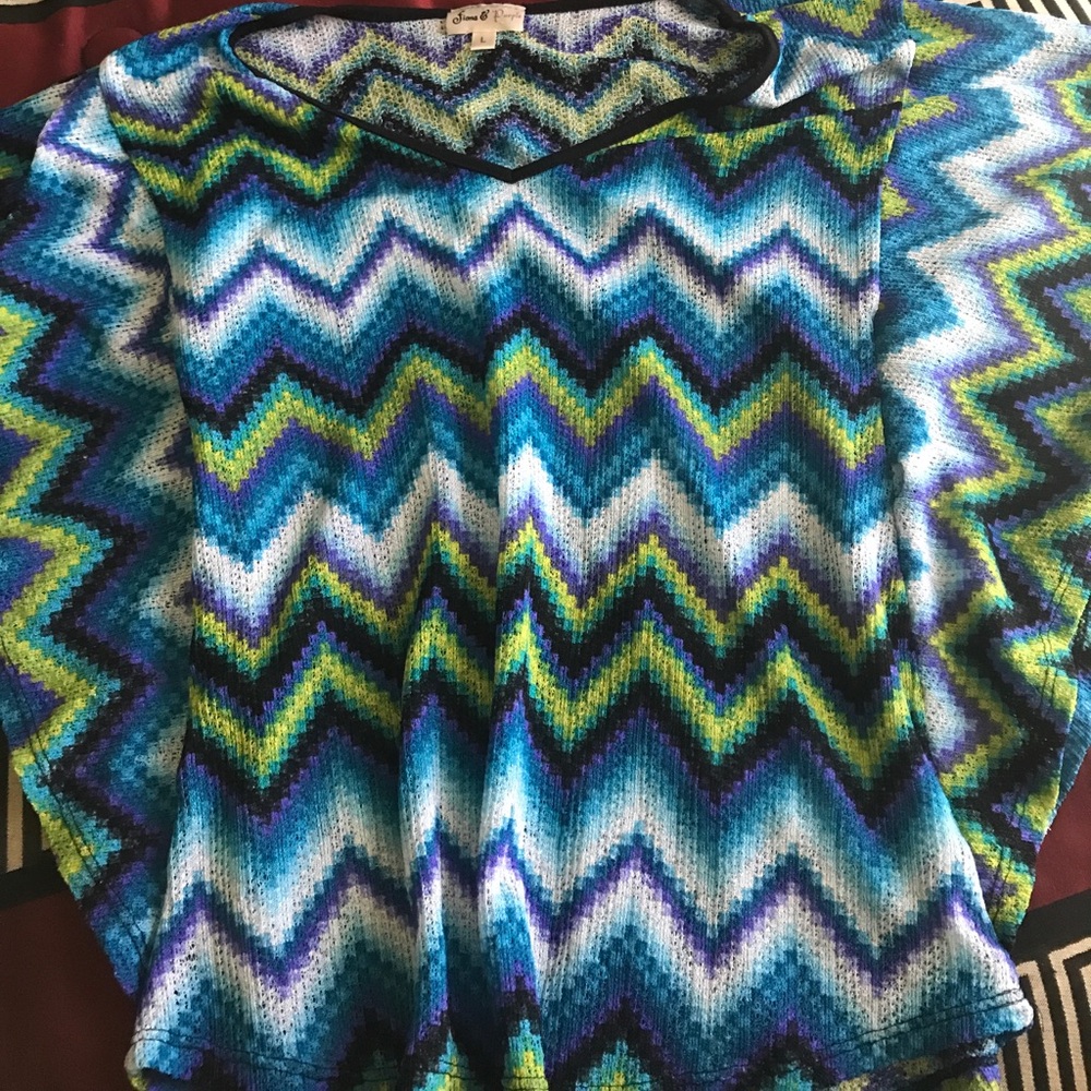 Shirt - Picture 3 of 4