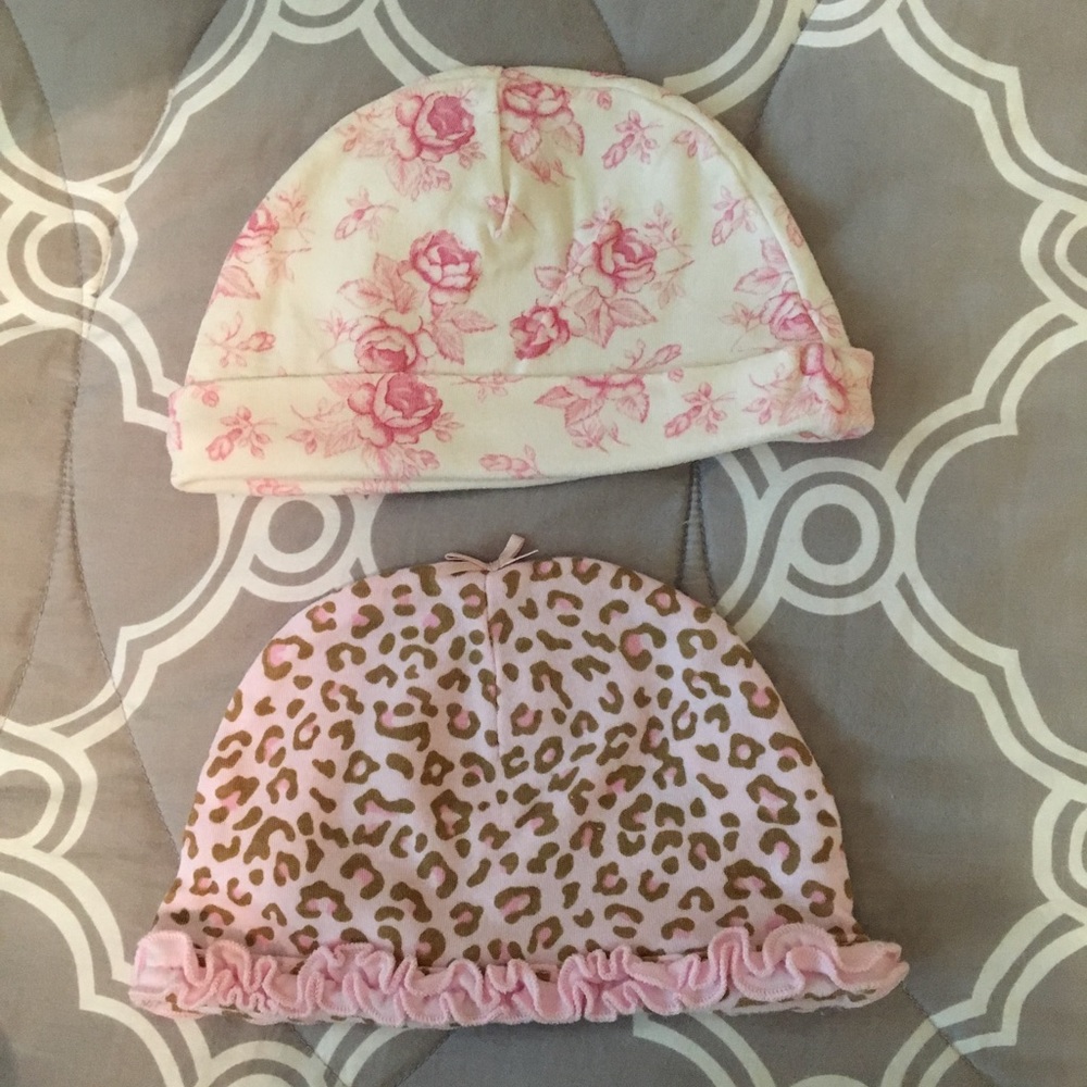 BUNDLE OF HATS - Picture 2 of 4